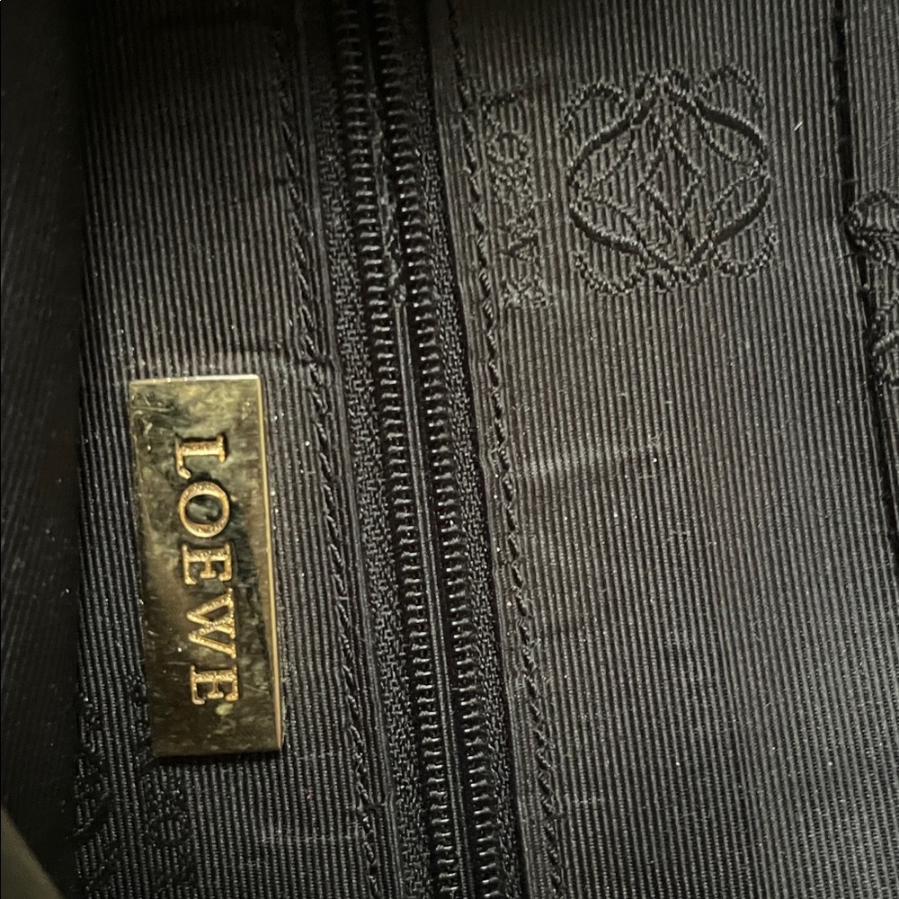 Loewe purse - Picture 13 of 16